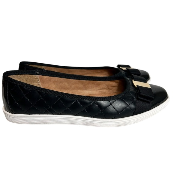 Hush Puppies Black Quilted Slip-On Flats, Size 8 Bow gold metal accent, LIKE NEW - Picture 3 of 8
